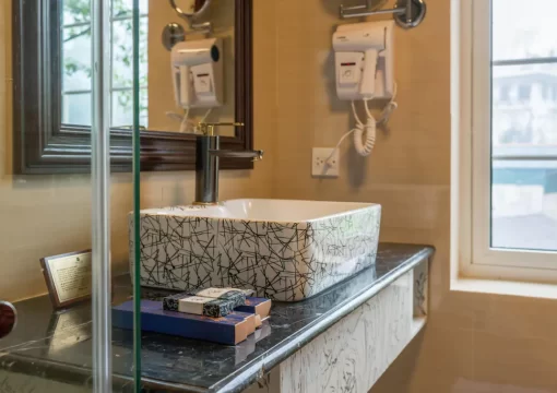 Deluxe Connecting Room