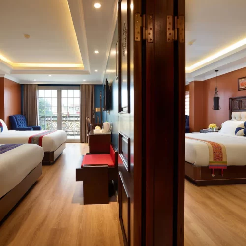 Deluxe Connecting Room